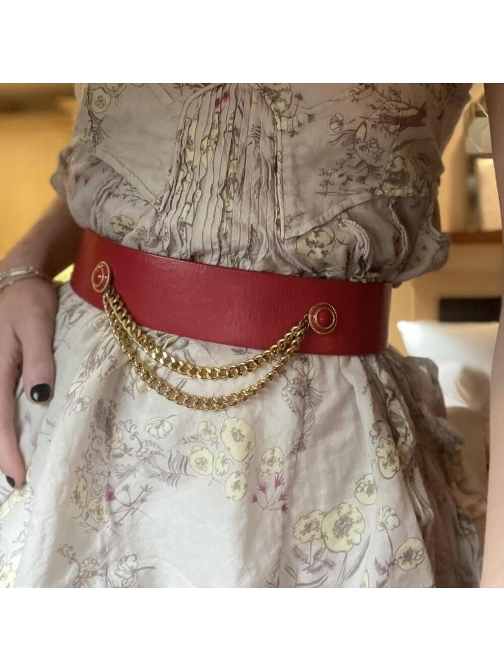 Vintage St. John Red Leather Gold Chain Belt ✨